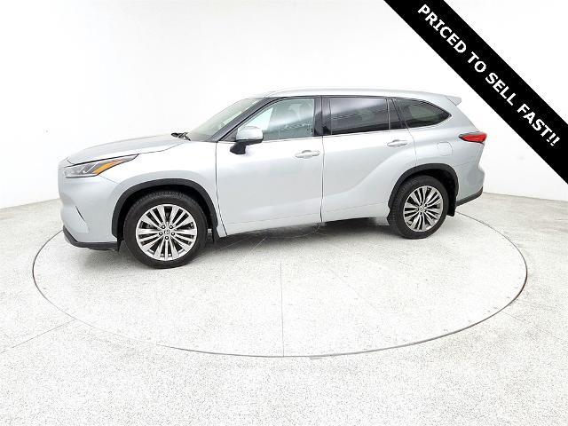 2021 Toyota Highlander Vehicle Photo in Grapevine, TX 76051