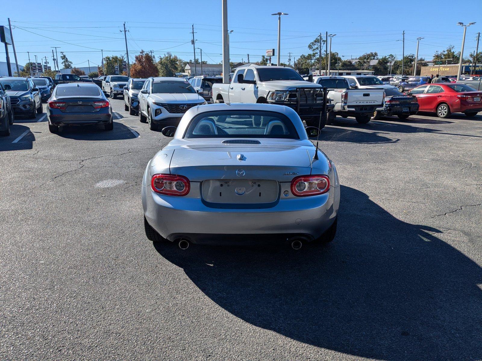 2012 Mazda MX-5 Miata Vehicle Photo in Panama City, FL 32401