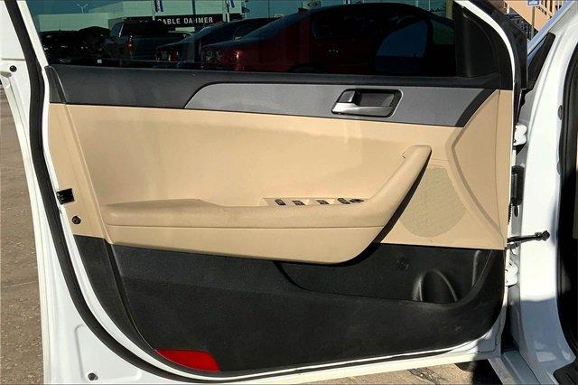 2019 Hyundai Sonata Vehicle Photo in TOPEKA, KS 66609-0000