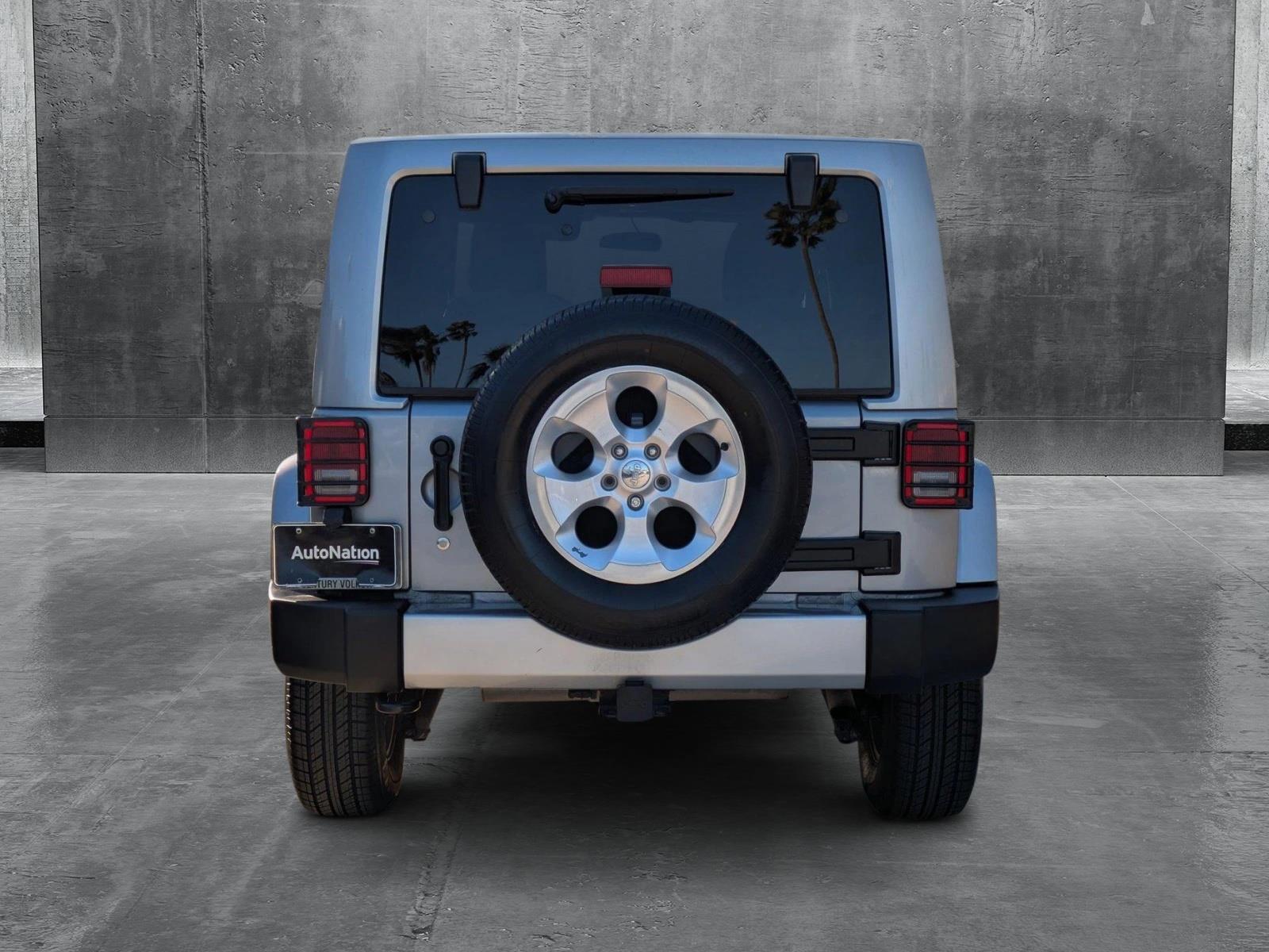 2013 Jeep Wrangler Unlimited Vehicle Photo in Tustin, CA 92782