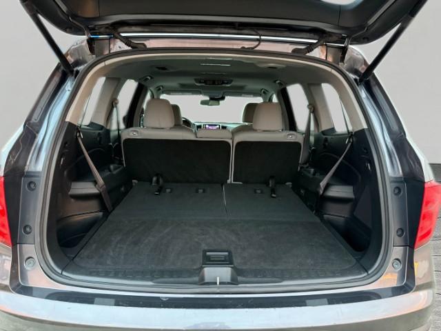 2018 Honda Pilot Vehicle Photo in Oshkosh, WI 54904