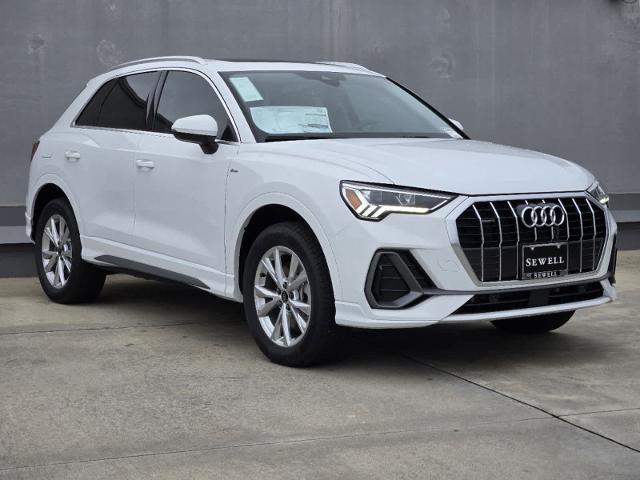 2025 Audi Q3 Vehicle Photo in SUGAR LAND, TX 77478