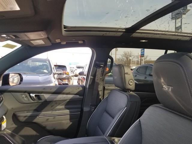 2025 Buick Enclave Vehicle Photo in ELYRIA, OH 44035-6349