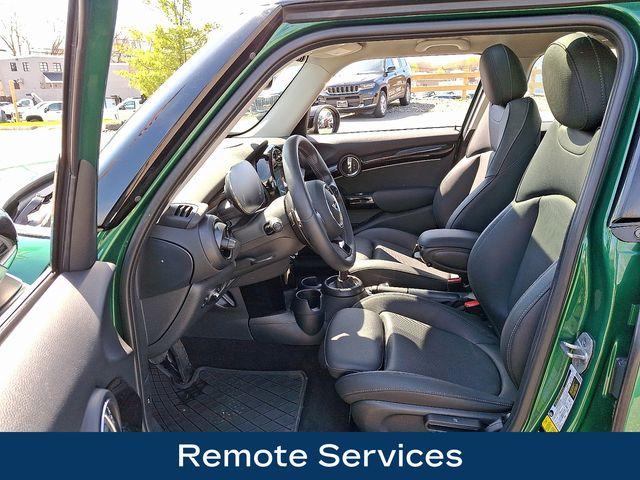2024 MINI Hardtop 4 Door Vehicle Photo in DANBURY, CT 06810-5034