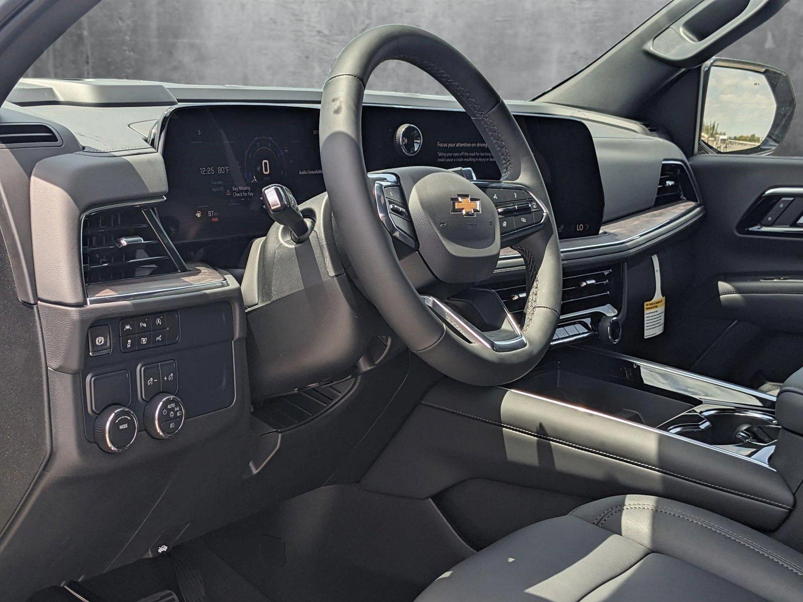 2025 Chevrolet Suburban Vehicle Photo in MIAMI, FL 33172-3015