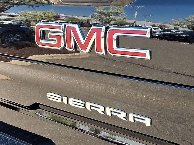 2024 GMC Sierra 1500 Vehicle Photo in WATERTOWN, CT 06795-3318