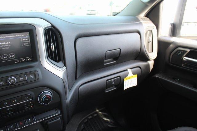 2025 Chevrolet Silverado 3500 HD Vehicle Photo in SAINT CLAIRSVILLE, OH 43950-8512