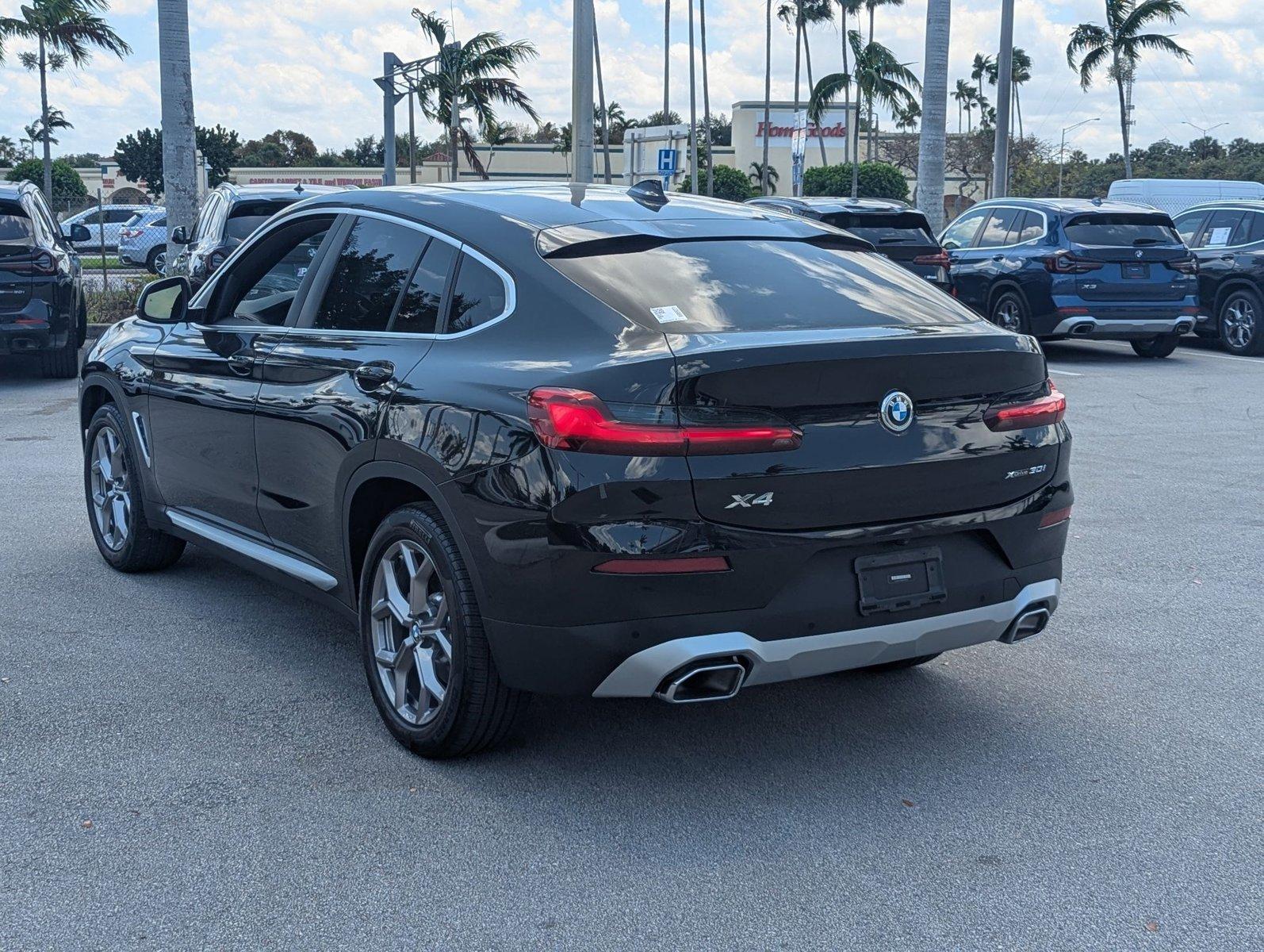 2022 BMW X4 xDrive30i Vehicle Photo in Delray Beach, FL 33444