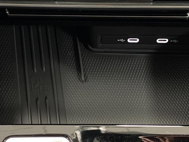 2025 Volkswagen Atlas Vehicle Photo in Appleton, WI 54913