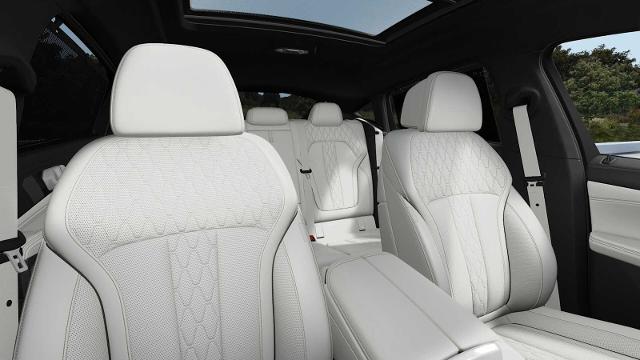 2026 BMW X6 xDrive40i Vehicle Photo in GRAPEVINE, TX 76051