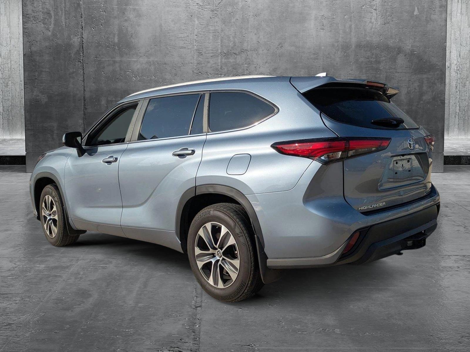 2023 Toyota Highlander Vehicle Photo in Winter Park, FL 32792