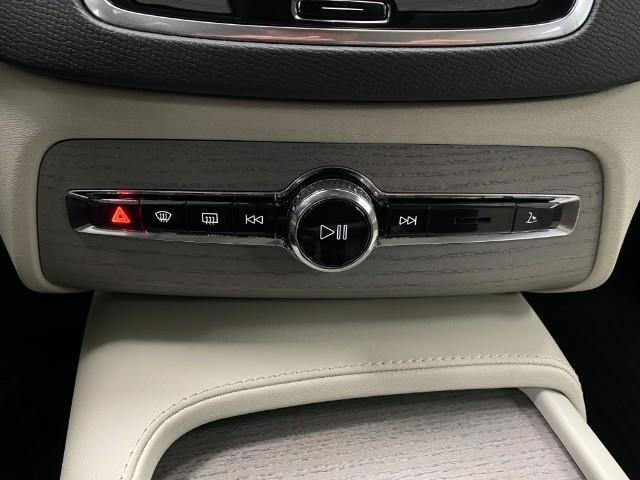 2025 Volvo XC90 Vehicle Photo in Appleton, WI 54913