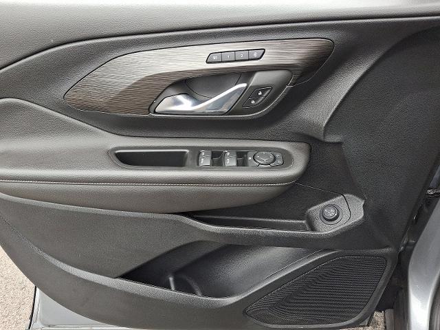 2023 GMC Terrain Vehicle Photo in TREVOSE, PA 19053-4984