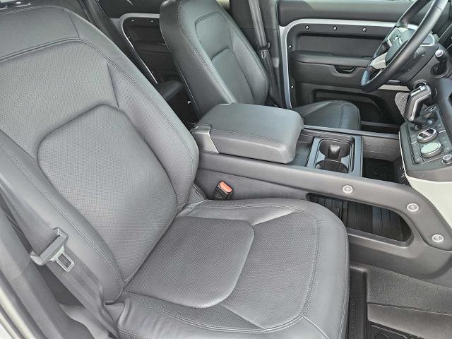 2024 Defender Vehicle Photo in AUSTIN, TX 78717