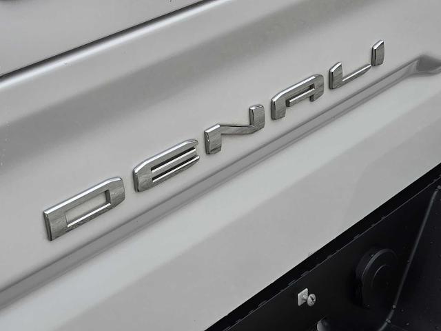 2023 GMC Sierra 1500 Vehicle Photo in DENTON, TX 76210-9321