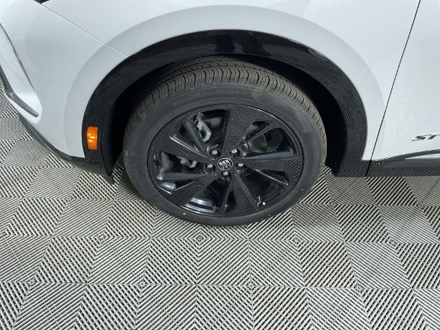 2025 Buick Envision Vehicle Photo in GILBERT, AZ 85297-0402