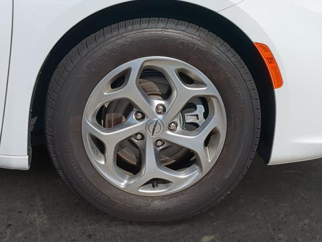 2023 Chrysler Pacifica Vehicle Photo in Brunswick, GA 31525