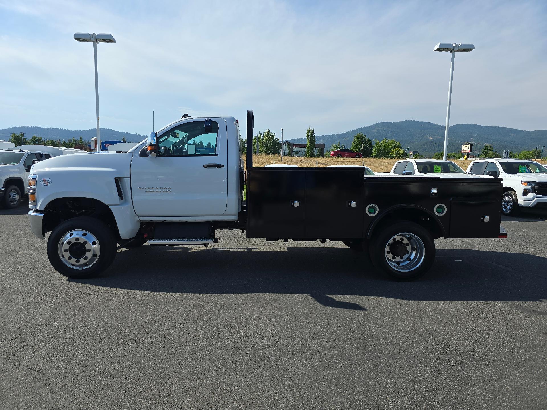 2023 Chevrolet Silverado 4500 HD Vehicle Photo in POST FALLS, ID 83854-5365