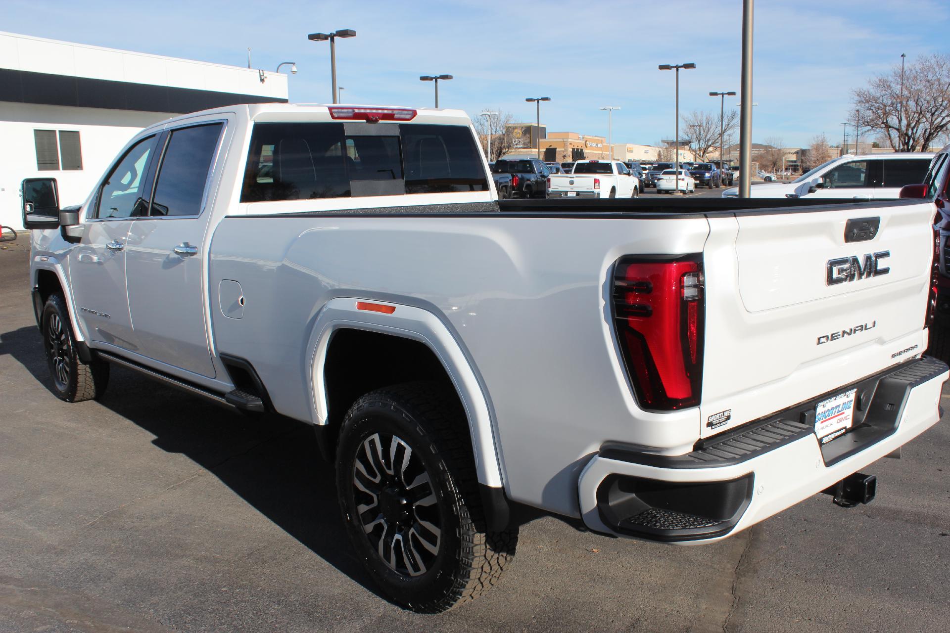 2025 GMC Sierra 3500 HD Vehicle Photo in AURORA, CO 80012-4011