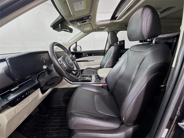 2022 Kia Carnival Vehicle Photo in Everett, WA 98204