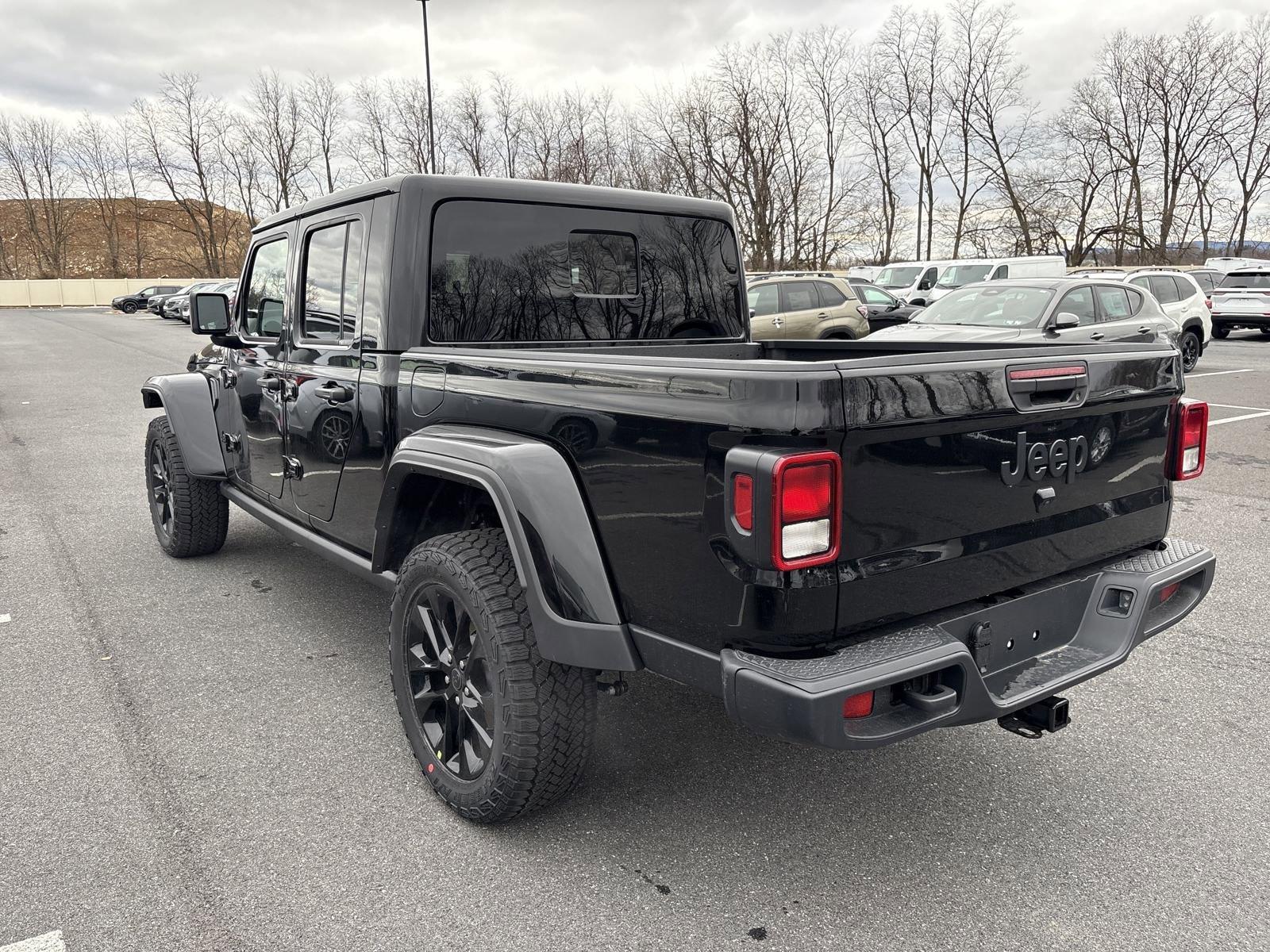 2025 Jeep Gladiator Vehicle Photo in Mechanicsburg, PA 17050-1707
