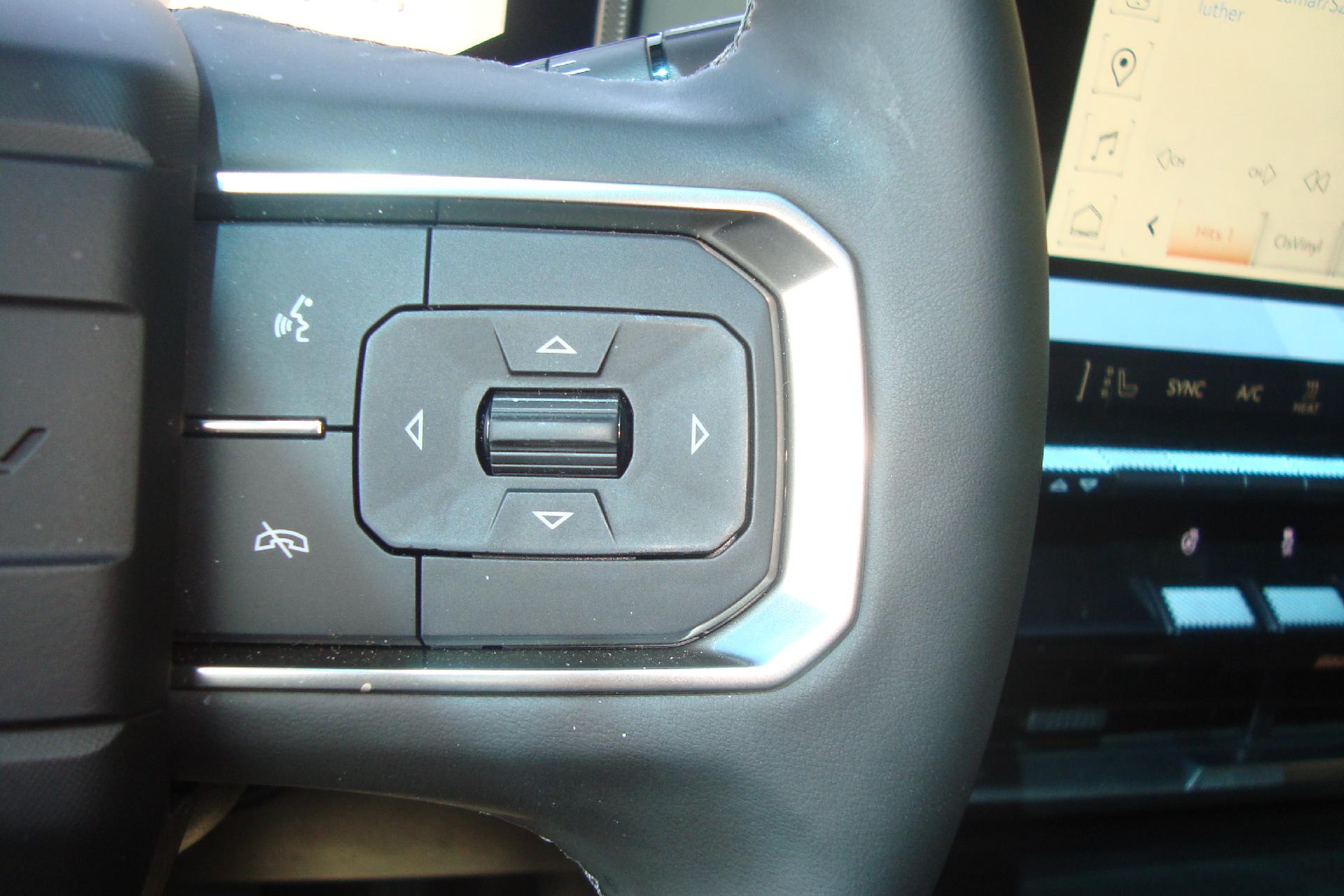 2025 GMC HUMMER EV SUV Vehicle Photo in PORTSMOUTH, NH 03801-4196