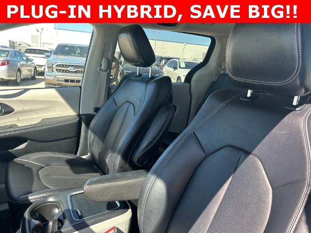 2024 Chrysler Pacifica Vehicle Photo in San Antonio, TX 78230