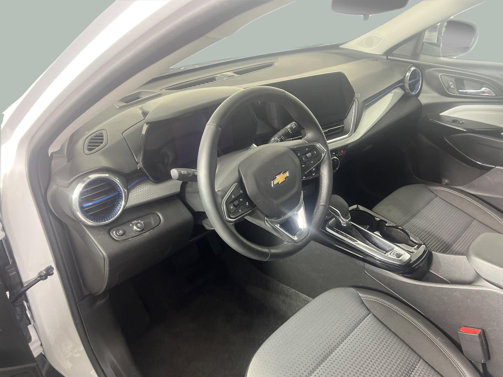 2025 Chevrolet Trax Vehicle Photo in GEORGETOWN, TX 78626-7508
