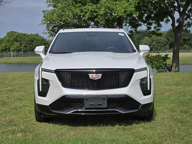 2024 Cadillac XT4 Vehicle Photo in DENTON, TX 76210-9321