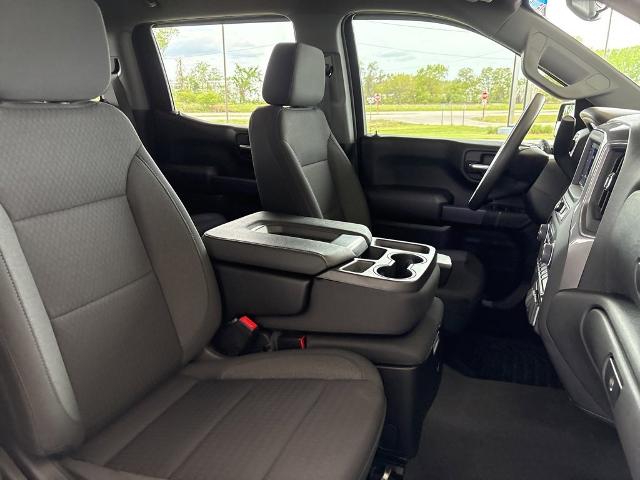 2023 Chevrolet Silverado 1500 Vehicle Photo in MANHATTAN, KS 66502-5036