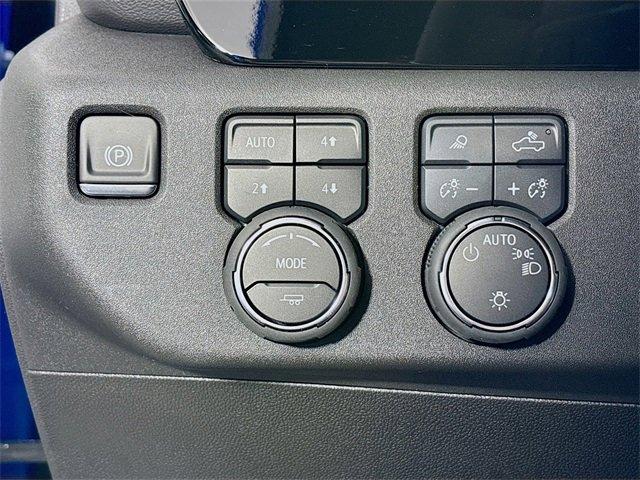 2025 Chevrolet Silverado 1500 Vehicle Photo in PUYALLUP, WA 98371-4149