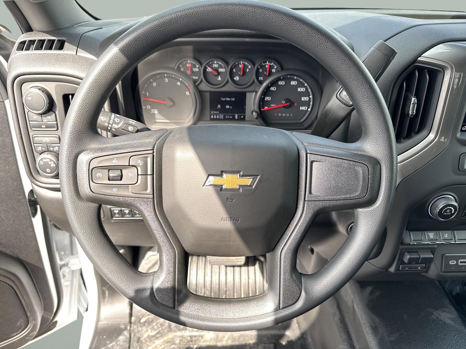 2025 Chevrolet Silverado 3500 HD Chassis Cab Vehicle Photo in GEORGETOWN, TX 78626-7508