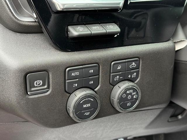 2025 Chevrolet Silverado 2500 HD Vehicle Photo in COLUMBIA, MO 65203-3903