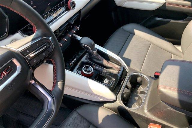 2023 GMC Canyon Vehicle Photo in INDEPENDENCE, MO 64055-1377