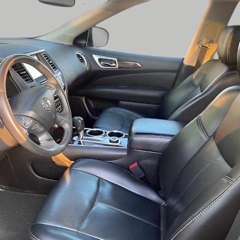 2015 Nissan Pathfinder Vehicle Photo in Appleton, WI 54913
