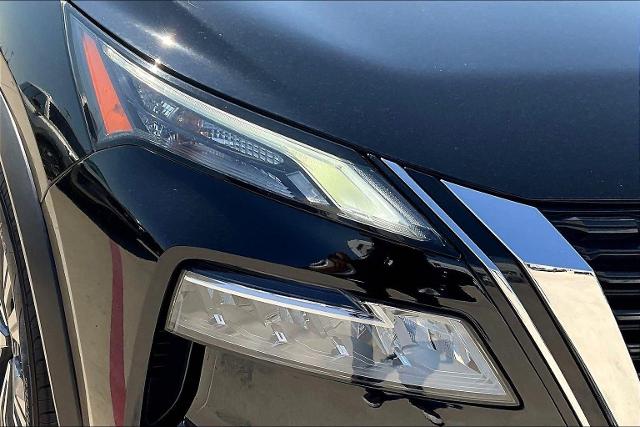2022 Nissan Rogue Vehicle Photo in Grapevine, TX 76051