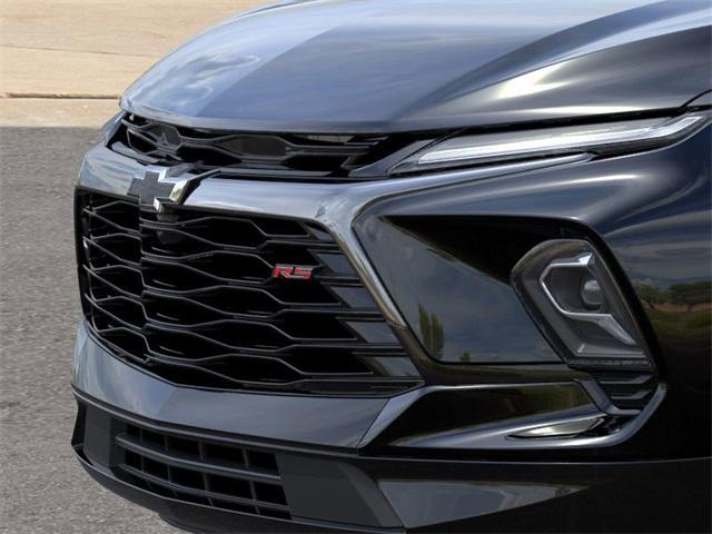 2025 Chevrolet Blazer Vehicle Photo in ENGLEWOOD, CO 80113-6708