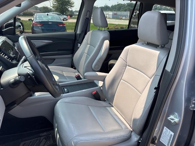 2022 Honda Pilot Vehicle Photo in Peoria, IL 61615