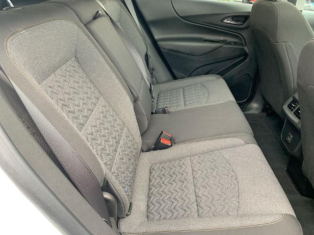 2022 Chevrolet Equinox Vehicle Photo in MOON TOWNSHIP, PA 15108-2571