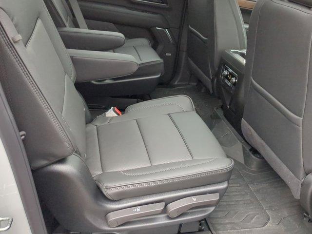 2025 GMC Yukon XL Vehicle Photo in ALBERTVILLE, AL 35950-0246