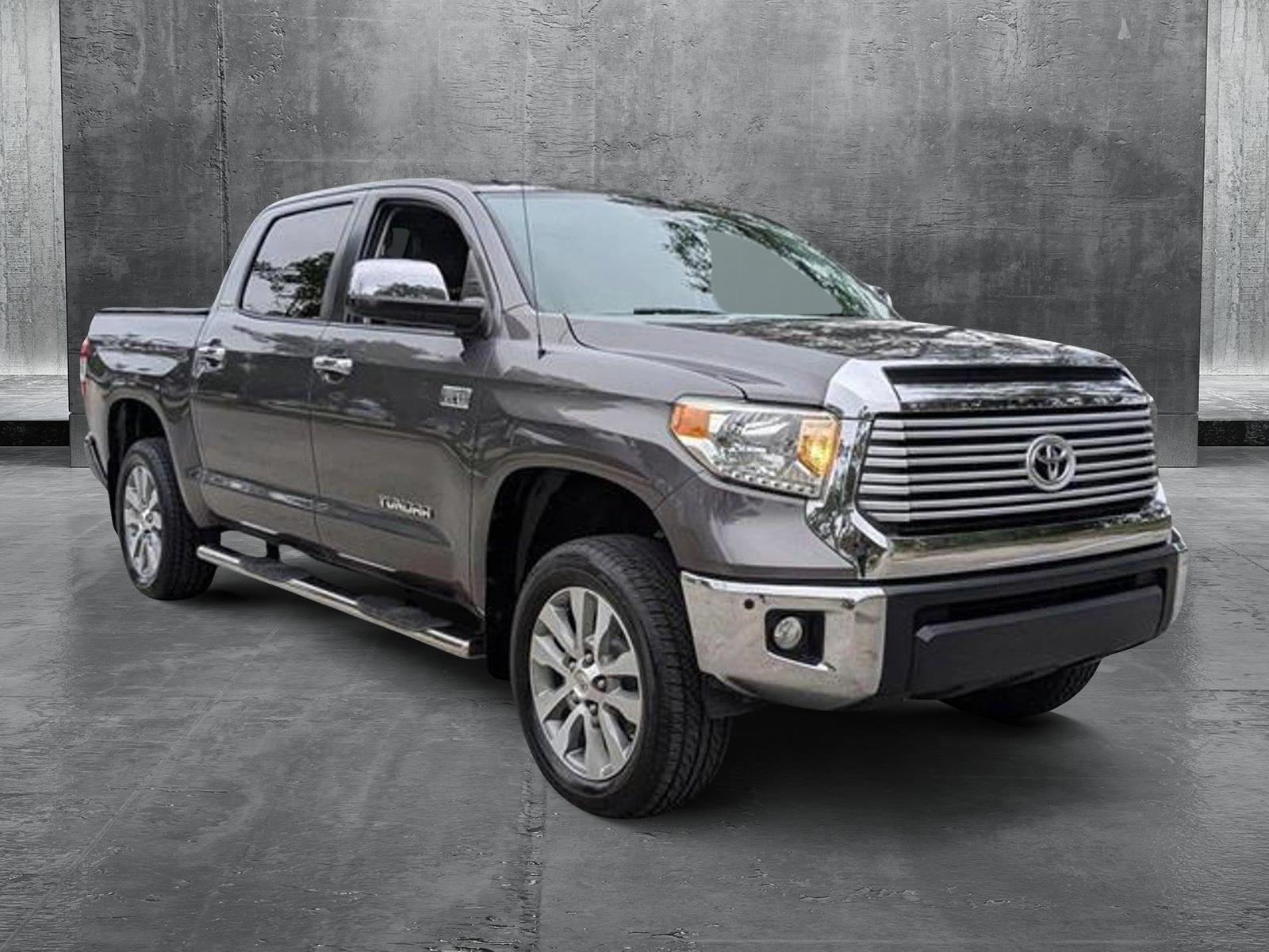 2017 Toyota Tundra 2WD Vehicle Photo in Tampa, FL 33614