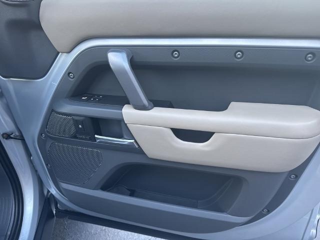 2022 Land Rover Defender Vehicle Photo in MARION, NC 28752-6372