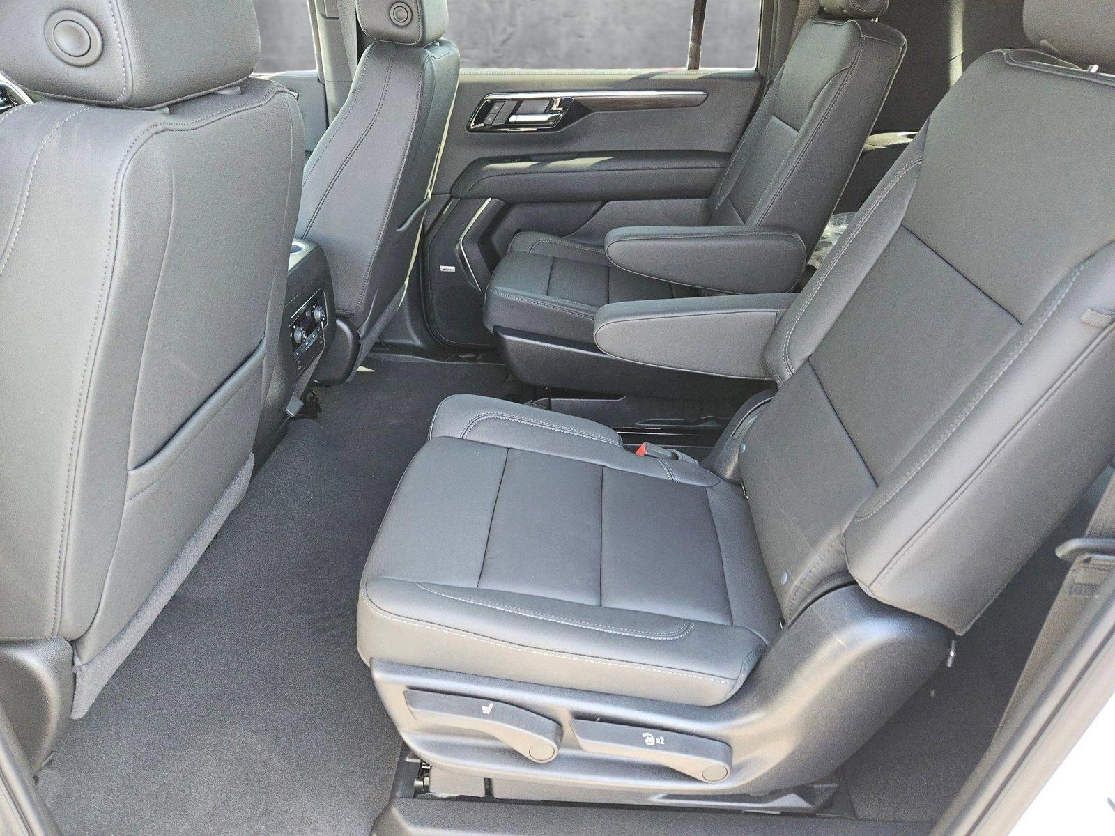 2025 Chevrolet Suburban Vehicle Photo in GILBERT, AZ 85297-0446