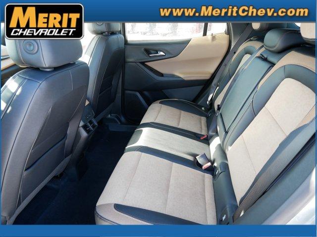 2025 Chevrolet Equinox Vehicle Photo in MAPLEWOOD, MN 55119-4794