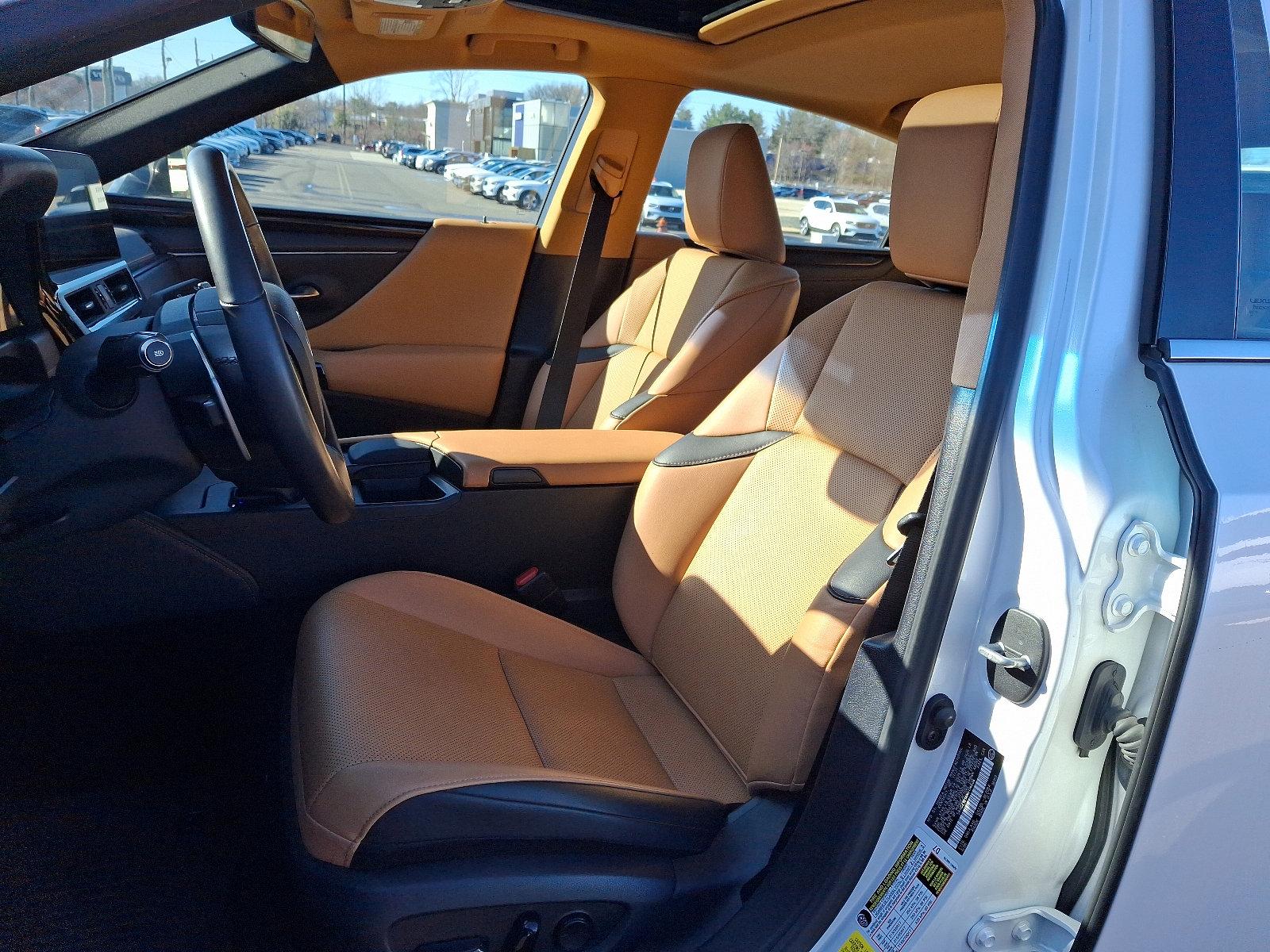 2022 Lexus ES 350 Vehicle Photo in Trevose, PA 19053