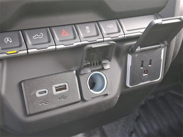 2025 Chevrolet Silverado 1500 Vehicle Photo in BERLIN, MD 21811-1121