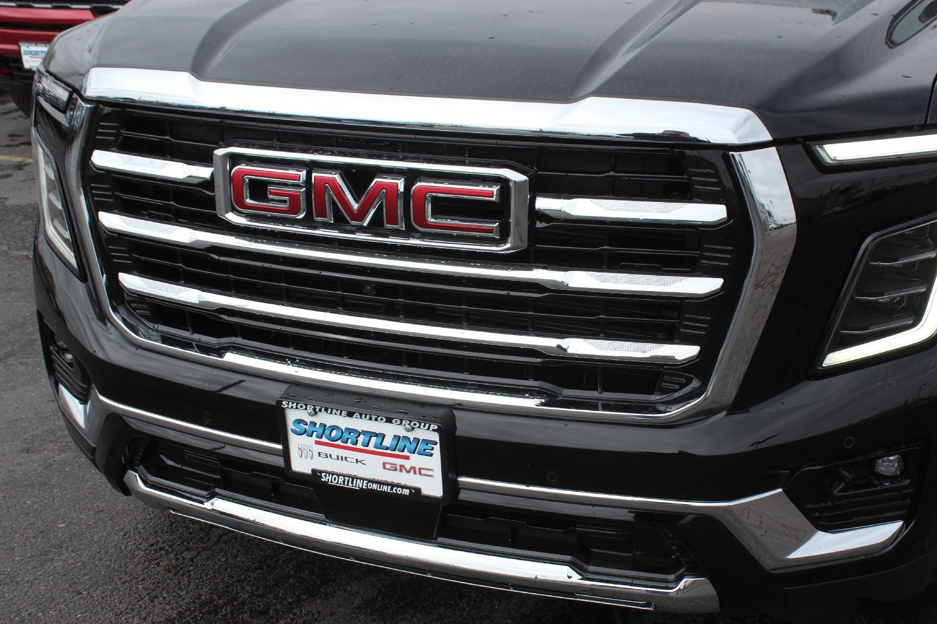 2025 GMC Yukon XL Vehicle Photo in AURORA, CO 80012-4011