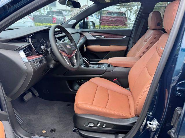 2025 Cadillac XT5 Vehicle Photo in DELRAY BEACH, FL 33483-3294