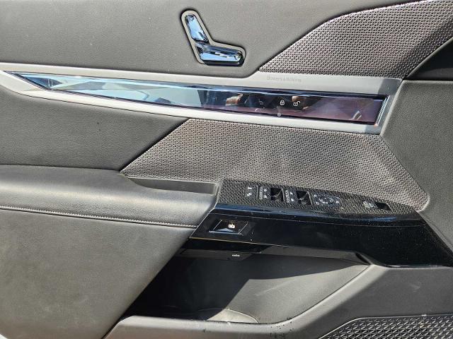 2023 BMW 760i xDrive Vehicle Photo in PLANO, TX 75024