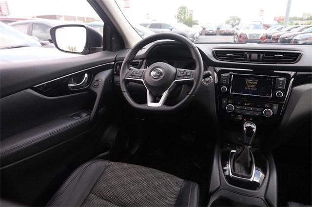 2022 Nissan Rogue Sport Vehicle Photo in Hazelwood, MO 63042